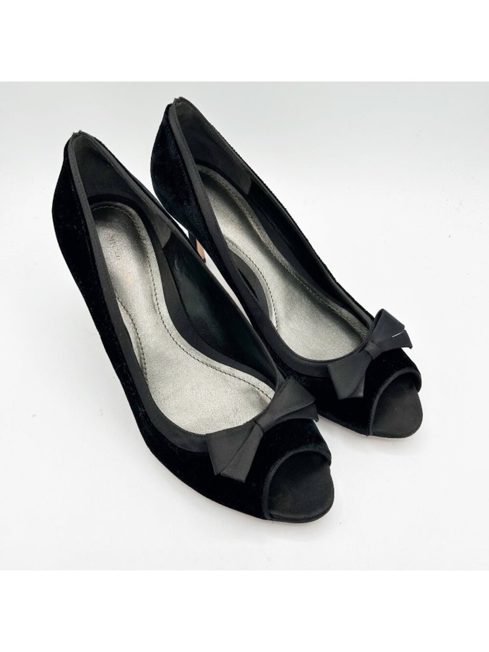 Ann Taylor Black Velvet Peep Toe Bow Heels Pumps Career Party Size 8.5 Women's